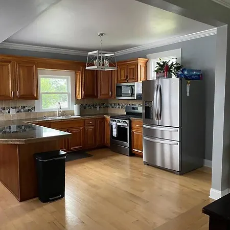 3Bed 2Bath Nestled In Cozy Grandview Neighborhood Villa Dubuque Exterior photo