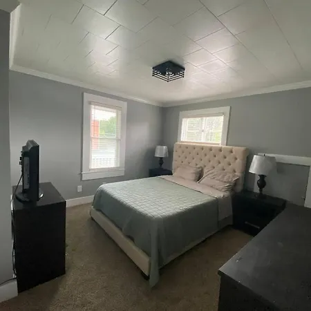 3Bed 2Bath Nestled In Cozy Grandview Neighborhood Villa Dubuque Exterior photo