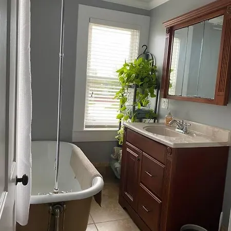 3Bed 2Bath Nestled In Cozy Grandview Neighborhood Villa Dubuque Exterior photo
